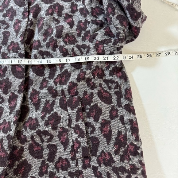 LOGO By Lori Goldstein Animal Print Poly Blend Statement Coat Size 12-14 (GUESS) - Picture 9 of 12